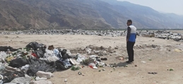 در روز جهانی زمین پاک انجام شد؛ بازدید از ۷ سایت دفن زباله شهرستان مهر از سوی کارشناسان بهداشت محیط