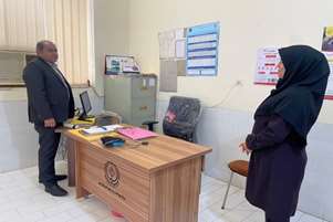 سرپرست شبکه بهداشت و درمان شهرستان مهر  در پنجمین روز از سال 1405 ، از 3 خانه بهداشت و یک بیمارستان بازدید کرد